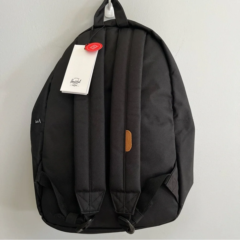 Herschel Supply Company Black Backpack NWT Company Logo Laptop Pocket